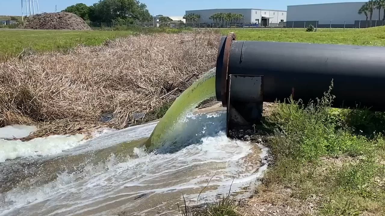 "Salgan ahora": evacúan zona de Florida ante posible colapso de represa con agua contaminada