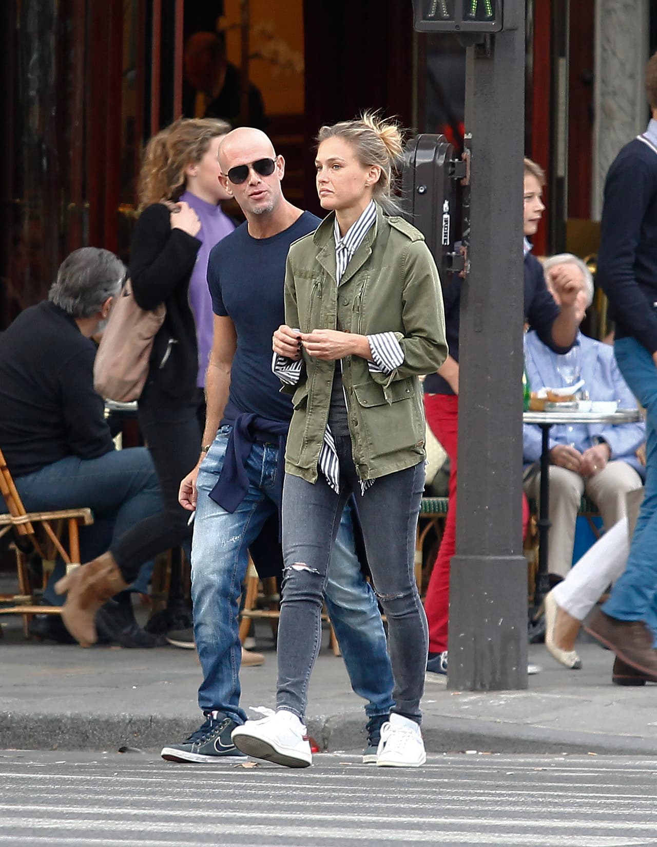 Aquí tenemos las fotos más románticas de la parejita.