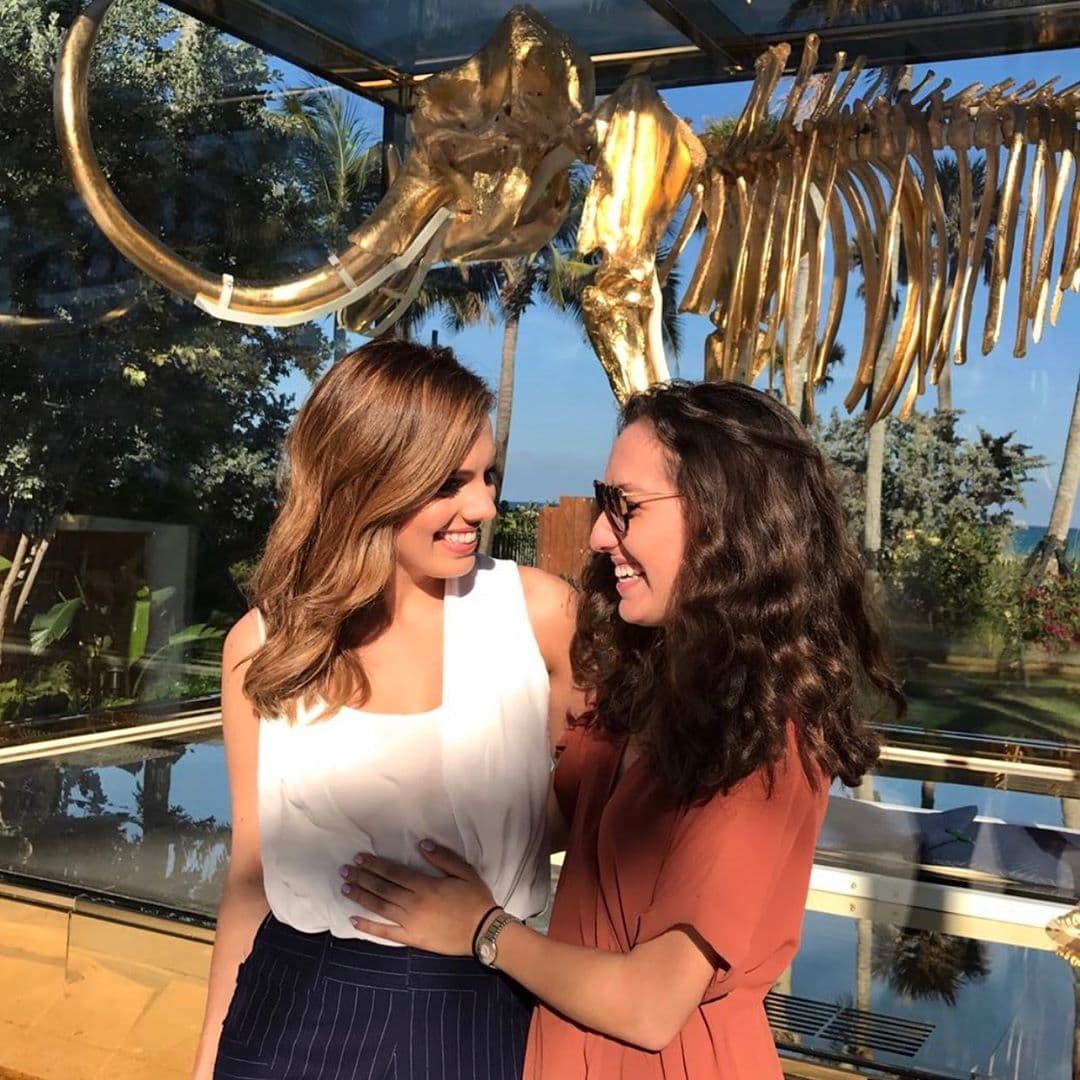 Quien también le dio una nueva vuelta al Sol fue Cami Chediak, hermana de nuestra Andrea, y pudimos verlas juntas en esta postal en redes sociales.