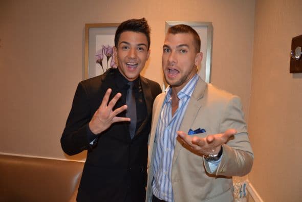 Entre poses y muchas bromas saludaron a sus seguidores.