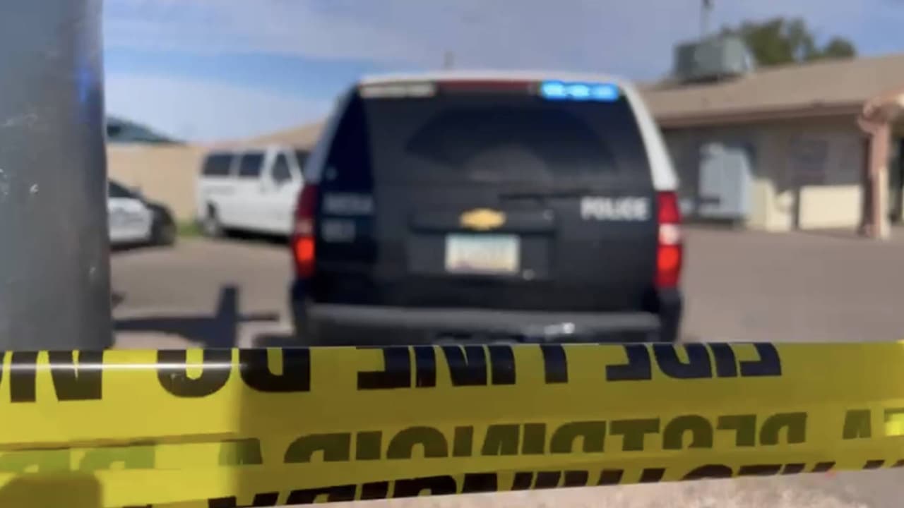 Le dispara a sus dos hijos y luego se mata: policía de Chandler