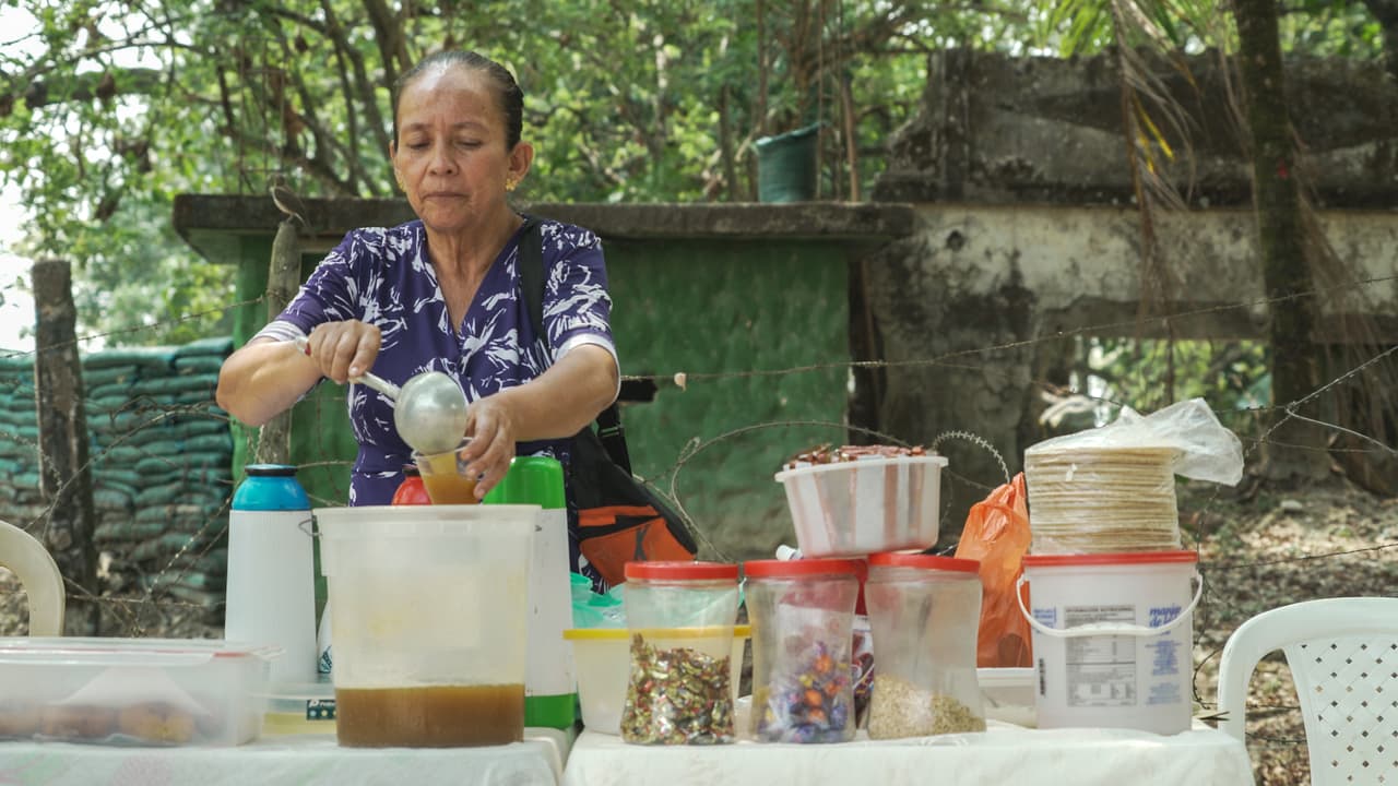 Los civiles de El Castillo han resistido la guerra bajo la ausencia casi permanente del Estado.