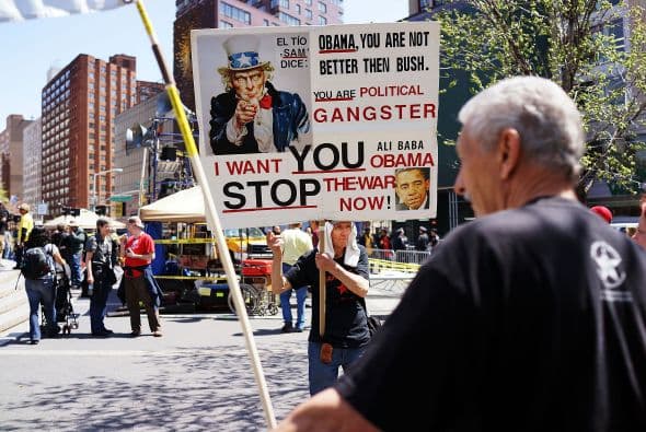 Día del Trabajador: En Nueva York, y en otras partes del país, miles de personas salieron a marchar por las calles por una reforma migratoria así como en defensa de los derechos de los trabajadores y salarios justos.
