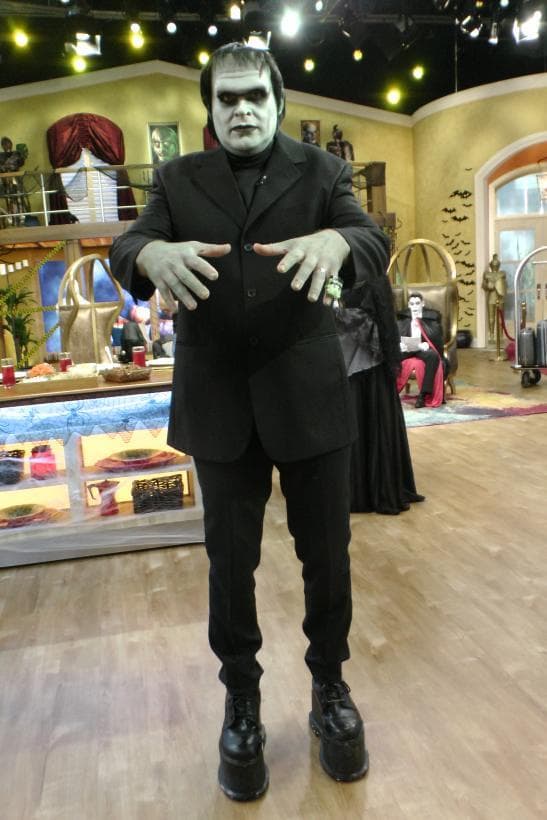 Alan Tacher fue el legendario monstruo Frankenstein ese año e hizo una espantosa pareja con la conductora mexicana.