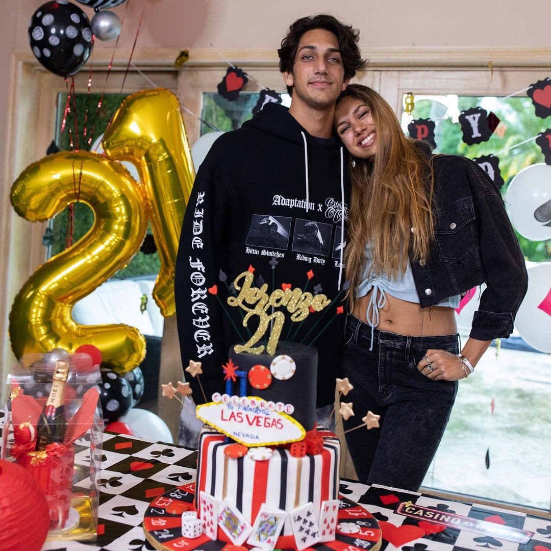 Lina y Lorenzo son sus grandes tesoros y en cada paso que dan Lili está lista para ayudarles a cumplir sus sueños.