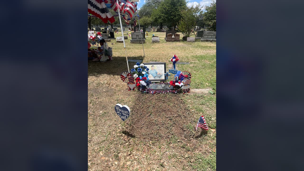 Pamela Rangel, su madre, contó a 
<i>Univision 41</i> que el joven se fue a ver el espectáculo de fuegos artificiales desde Woodlawn Park el 4 de Julio, con un amigo que había conocido dos semanas antes, durante la escuela de verano. El adolescente jamás regresó.