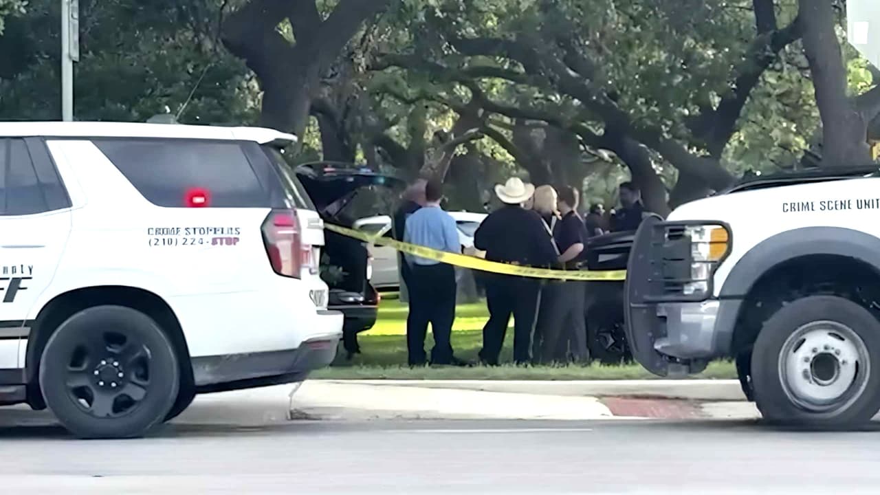 Hombre arrestado tras presuntamente matar a puñaladas a su abuela en Shavano Park