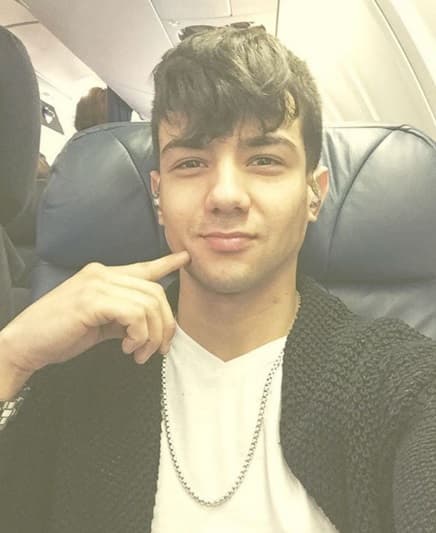 Luis Coronel está listo para unirse a Premio Lo Nuestro, y este año espera darnos una sorpresa.