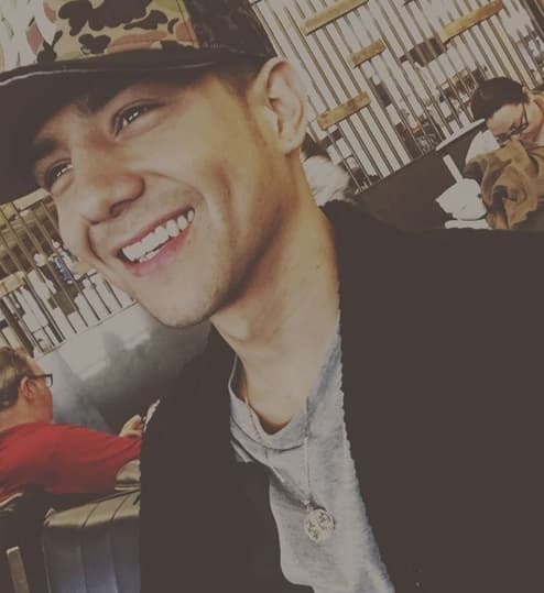 No para de sonreír, seguramente sus dos nominaciones lo tienen súper contento.