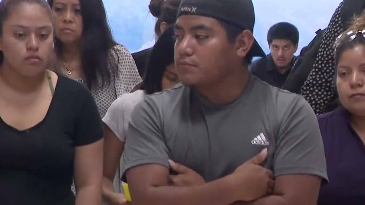 La familia de la joven madre cree que las autoridades están cometiendo una injusticia y se pregunta por qué no le han levantado cargos a la mujer tras el volante.