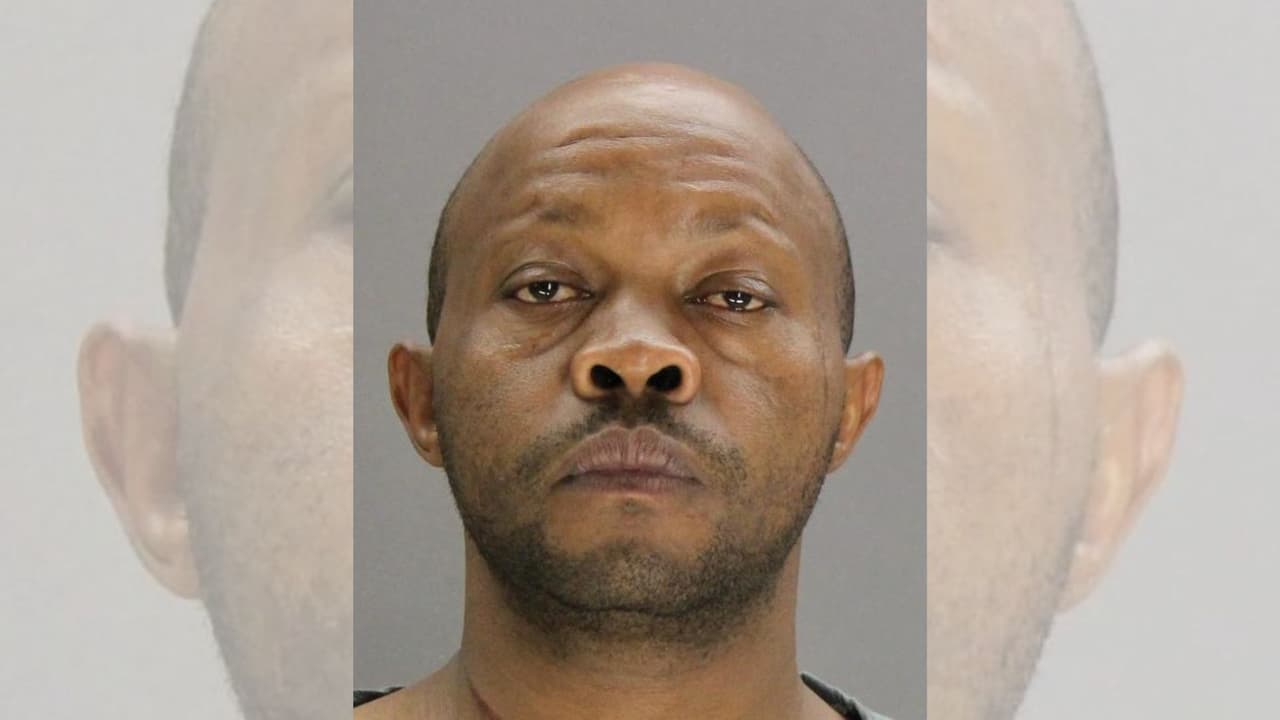 Billy Chemirmir, acusado de matar a mujeres mayores, es declarado culpable de asesinato capital