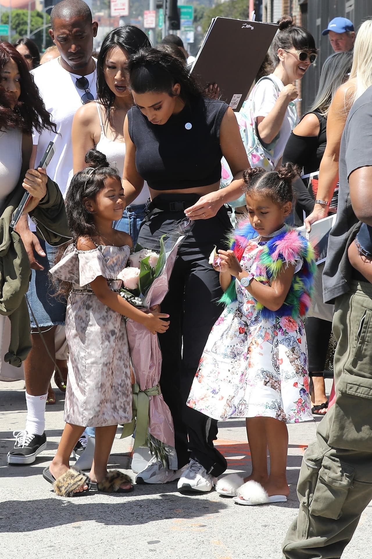 La familia acudió al fashion show '
<b>An unincorporated life</b>' del campamento de diseño al que asistió la pequeña de 5 años.