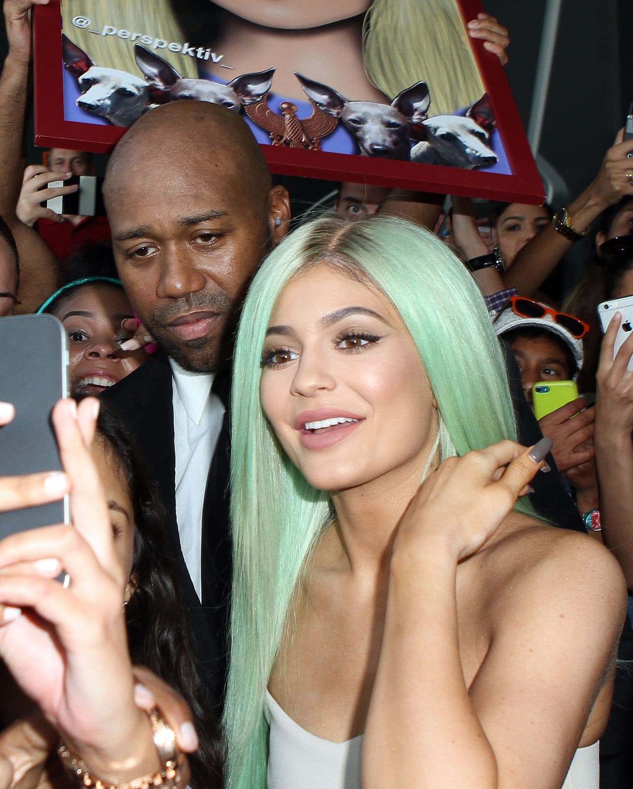 Kylie Jenner sorprendió con nuevo look