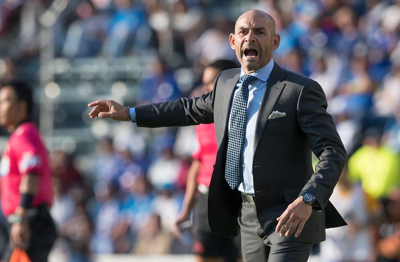 Paco Jémez, extécnico de Cruz Azul, se irá a dirigir al futbol de Irán