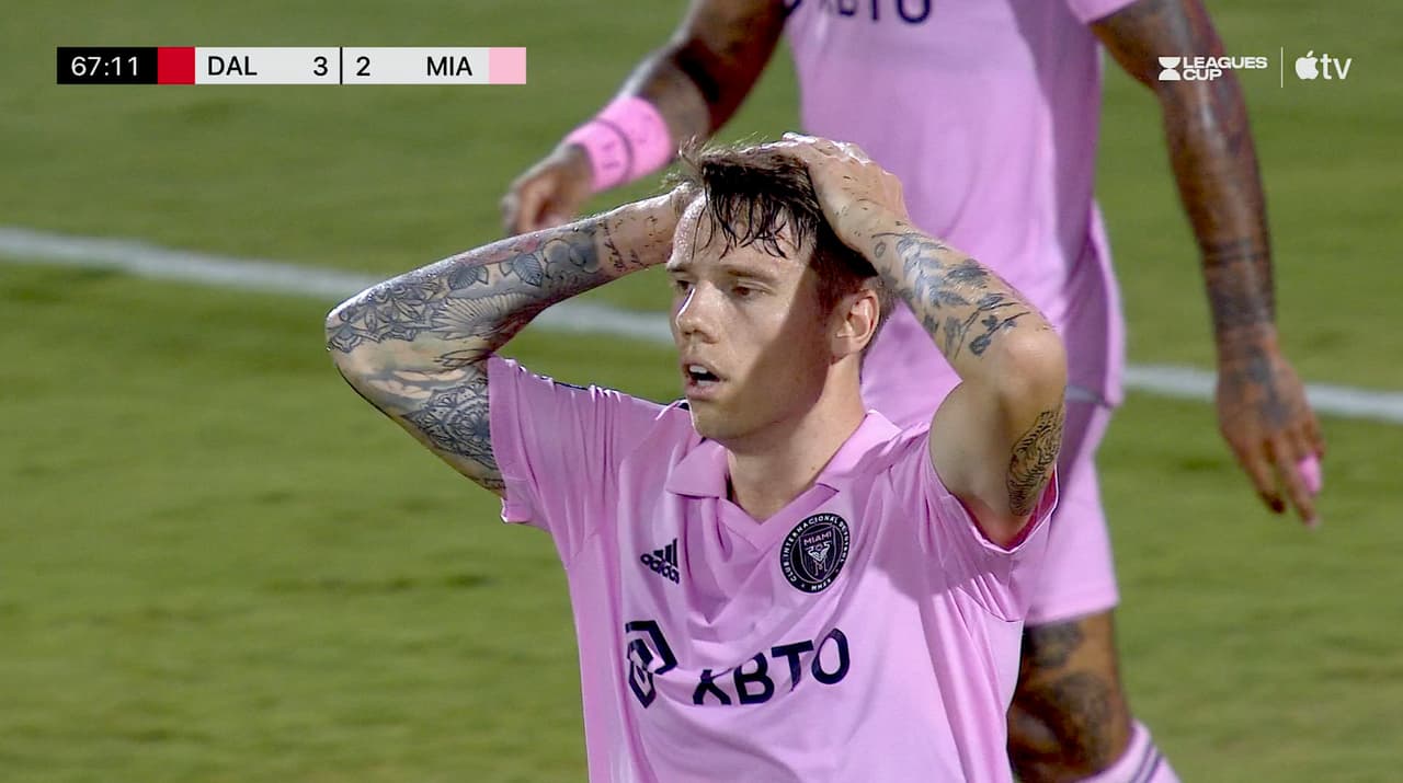 ¡Autogol! FC Dallas puso el 4-2 'cortesía' de Taylor