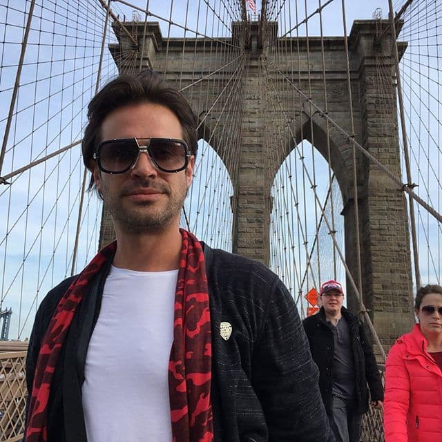 Mark Tacher se encuentra en un gran momento de su vida. Se le ve muy feliz, pleno y disfruta de su etapa de soltero.