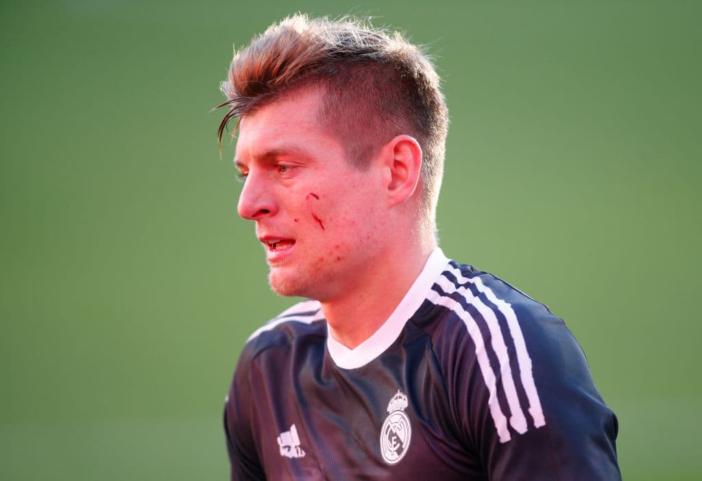 Real Madrid vence a Sevilla por la mínima con autogol | El gol que marcó Yassine Bounou (55’), derivado de un tiro de Vinicius, definió el encuentro. Los de Zidane llegaron a 20 unidades.