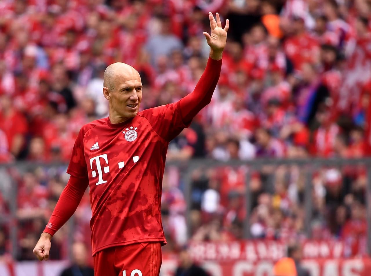 El último partido de Franck Ribery y Arjen Robben con Bayern Munich fue la oportunidad para rendir homenaje a dos cracks que brillaron con el club. Emotiva despedida.