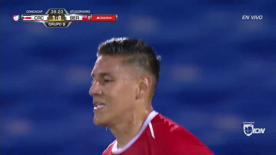 Tiro desviado de Óscar Duarte