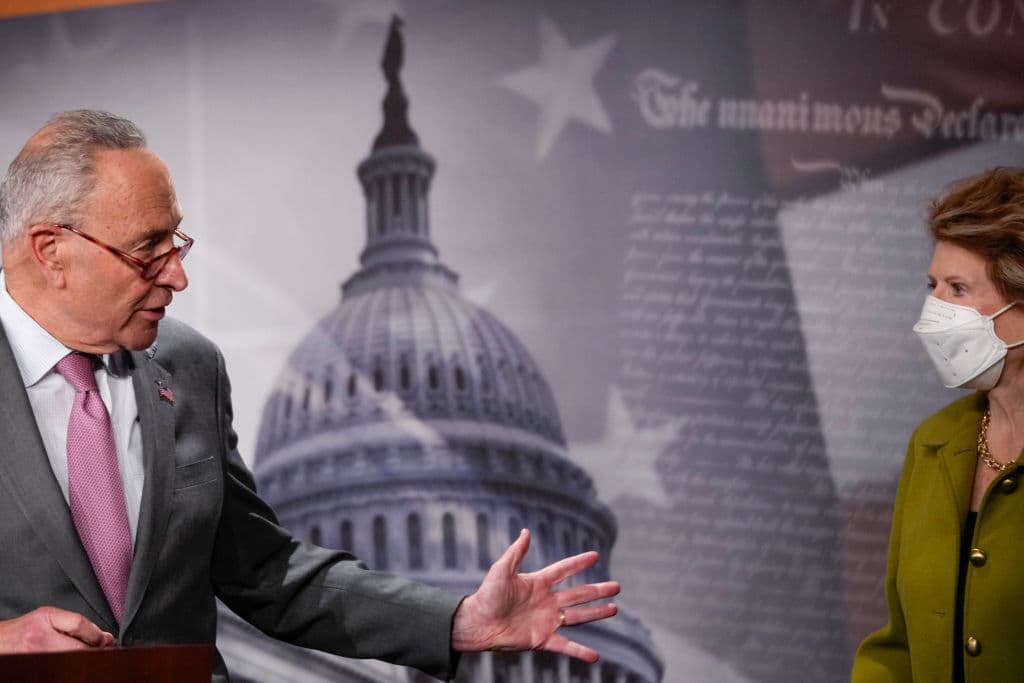 Cámara de Representantes aprueba leyes del voto y las manda al Senado, donde enfrentan un futuro incierto