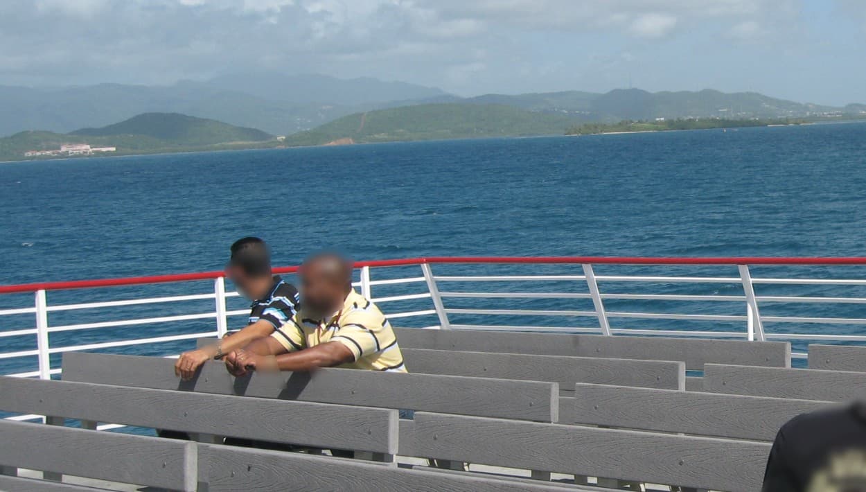 Ferry de Ceiba a Vieques advierte "retrasos" por la protesta contra aumento en las tarifas