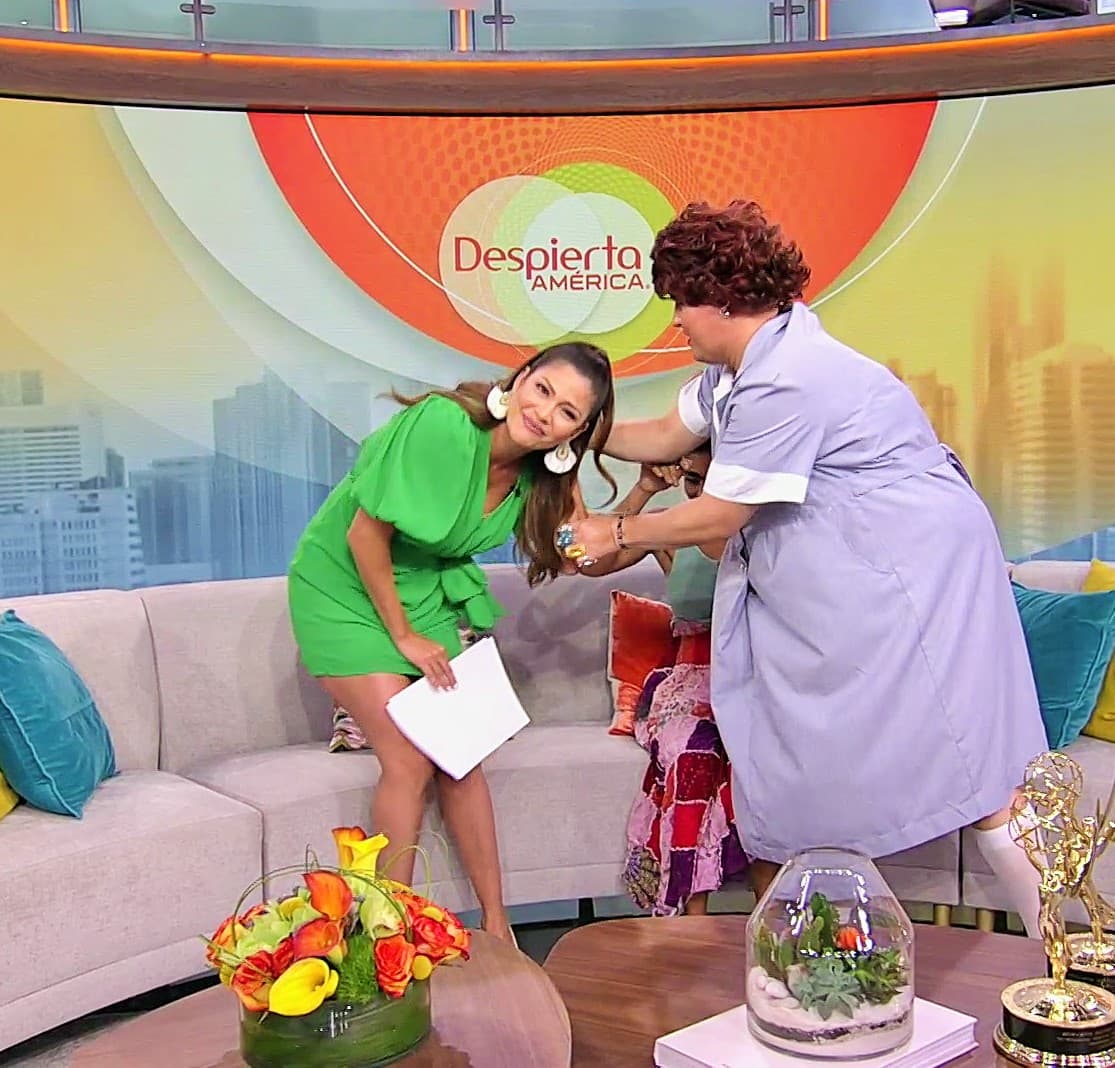 Ana Patricia terminó con un jalón de cabellos de parte de Doña Meche luego de que la conductora mexicana le recordará que en su boutique ya contaban con tallas grandes que le podrían quedar.