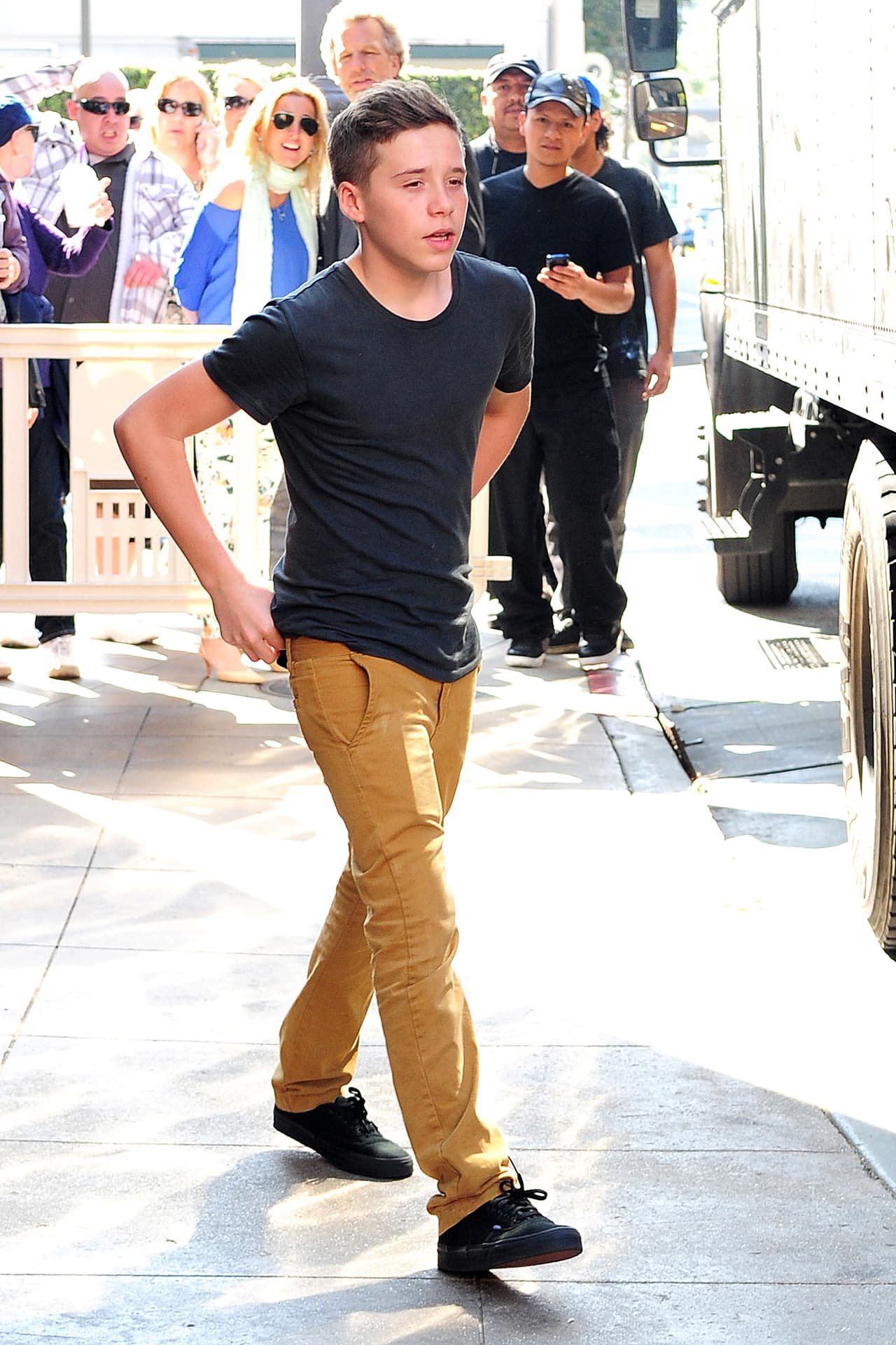 Lo más importante es que te sientas cómodo con lo que llevas puesto, y aprendas a cómo lucir bien con lo que mejor te queda.