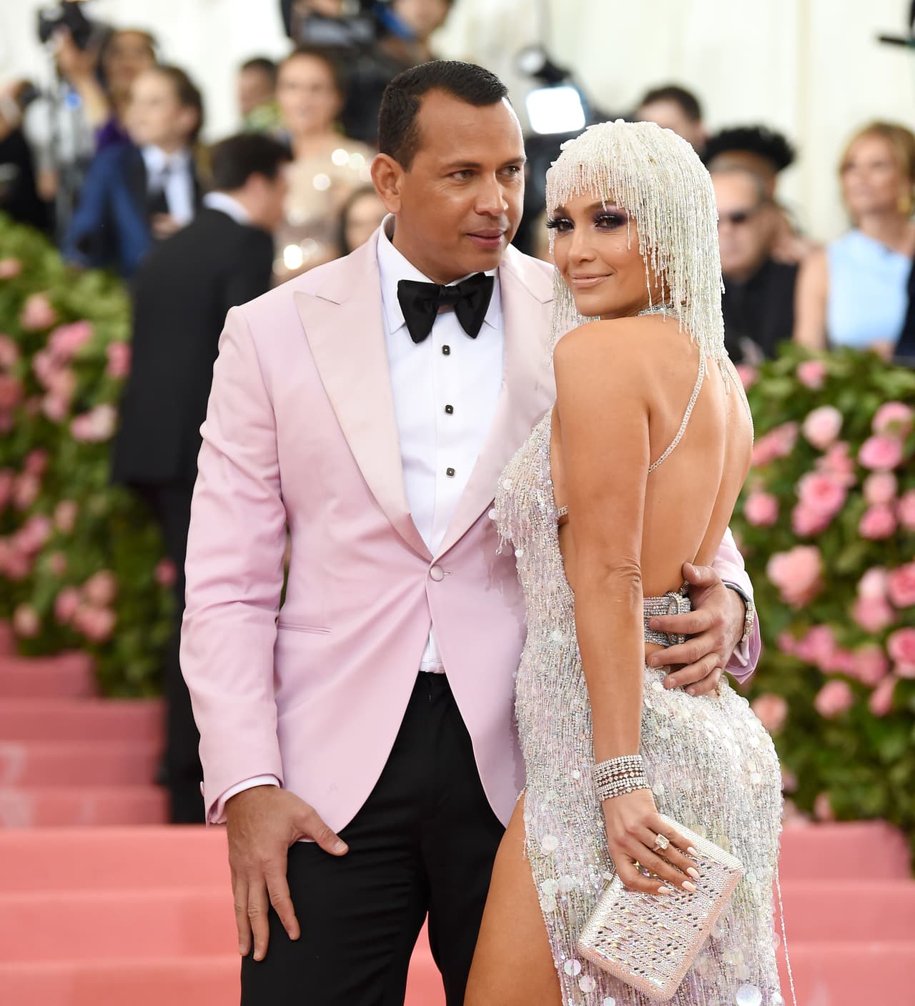 A finales de marzo de 2017, A-Rod 
<b><a href="https://www.univision.com/entretenimiento/celebridades/alex-rodriguez-confirma-su-relacion-con-jennifer-lopez">confirmó su relación</a></b> con Jennifer López durante su aparición en el programa de televisión, 'The View'.