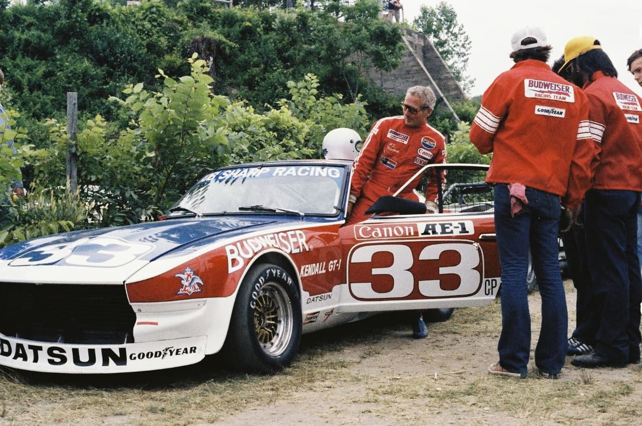 Este Datsun 280ZX es uno de sólo dos autos construidos por el equipo Bob Sharp Racing, el equipo oficial de competencia de Nissan en el este de Estados Unidos. Newman logró tres podios más con este auto. El auto fue vendido a un equpo de competencia en Indonesia donde ganó dos campeonatos. El auto regresó a Estados Unidos en 1999 y acaba de ser restaurado.
<br>