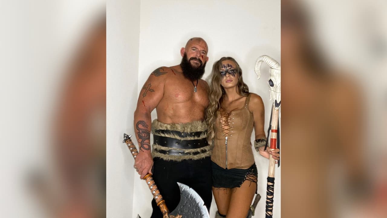 Alexis se había casado con Tom Sharkey. Se habían mudado a Houston a principio de este año.