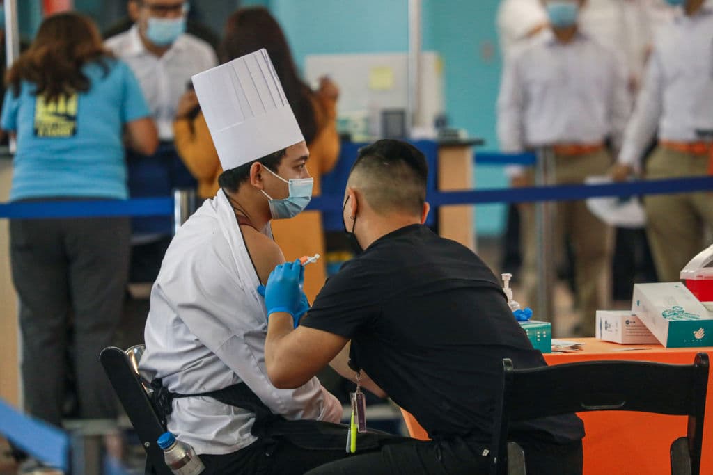 El 70% de los californianos se han vacunado contra el coronavirus