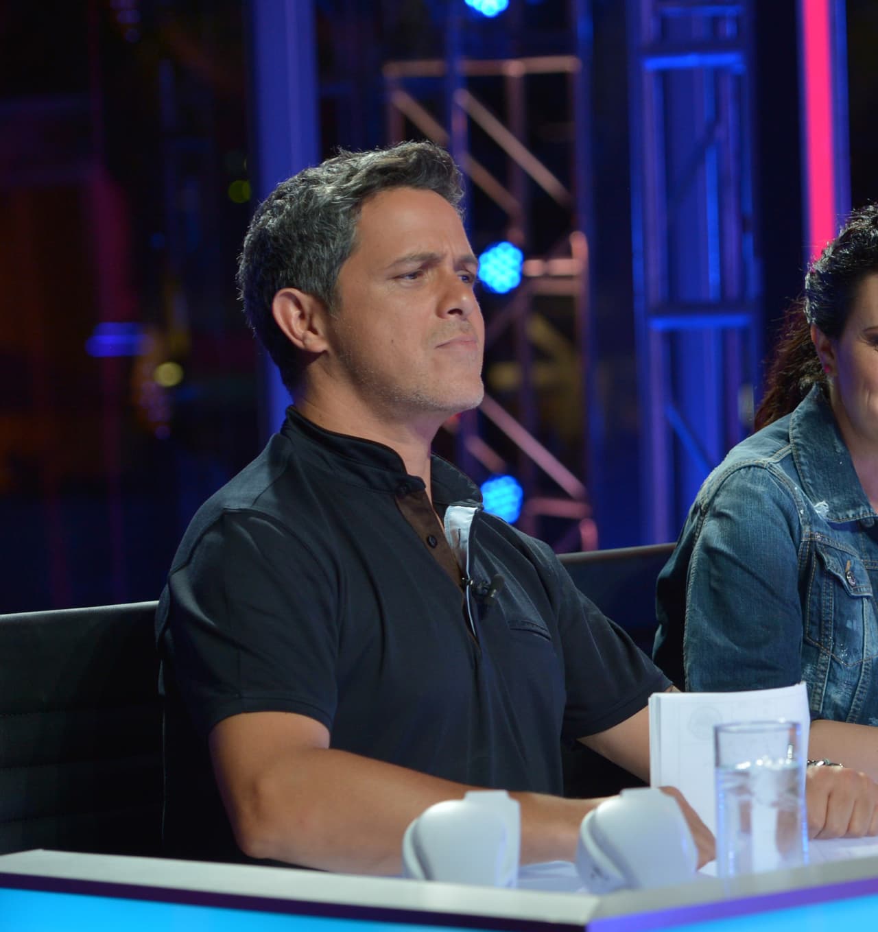 A muchos asustan estas caras. Sin duda, es el juez más exigente de la competencia. Aunque lo intente, su cara nos lo dice todo.