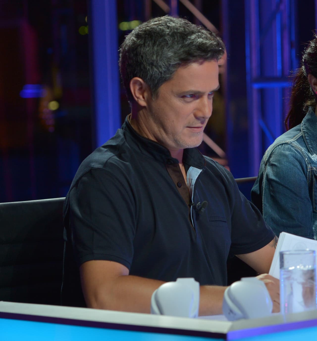 A muchos asustan estas caras. Sin duda, es el juez más exigente de la competencia. Aunque lo intente, su cara nos lo dice todo.