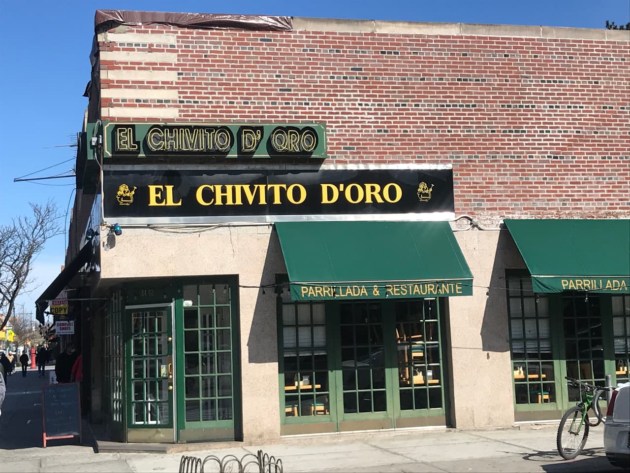 Un clásico de varias décadas en Jackson Heights, Queens: El Chivito de Oro, parrillada rioplatense para los amantes de carnes, ha tenido que cerrar.
