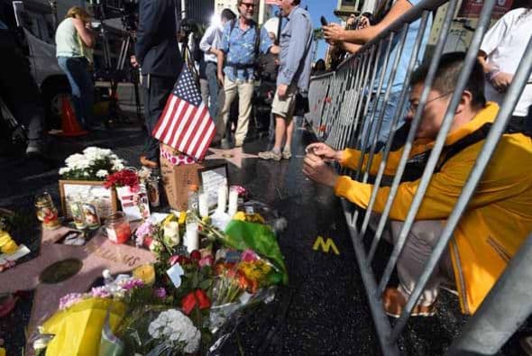 Tras la trágica partida de Robin Williams, su estrella en el paseo de Hollywood, su casa y hasta las locaciones de sus películas han recibido honores para el actor. ¿Quieres ver más? las mejores del mundo del entretenimiento aquí