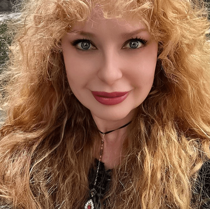 Actualmente, la exactriz se dedica la comercialización de suplementos alimenticios y a impartir conferencias,
<b> </b>como su taller 'Mi despertar interior', en el cual aborda conceptos de inteligencia emocional y espiritual.