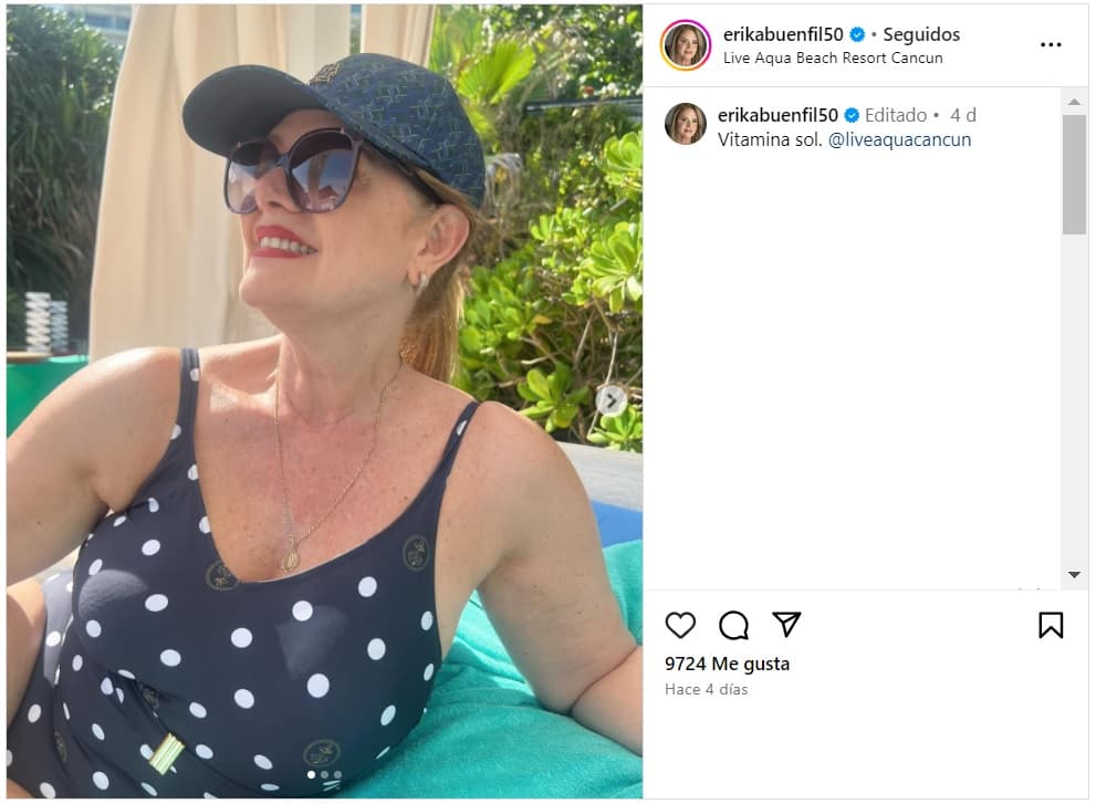 Erika Buenfil durante sus vacaciones en la playa.