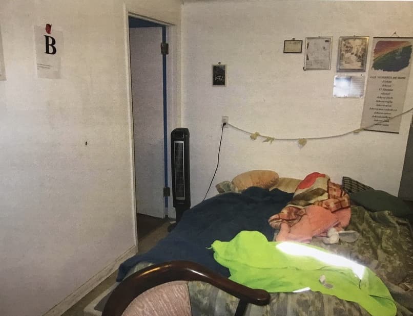 La víctima JRLA contó que cuando le cobró a Torres Hernández el sueldo que había ganado este lo amenazó diciendo que “tenía muchos conocidos y que, de hecho, sabía dónde vivía mi familia”.