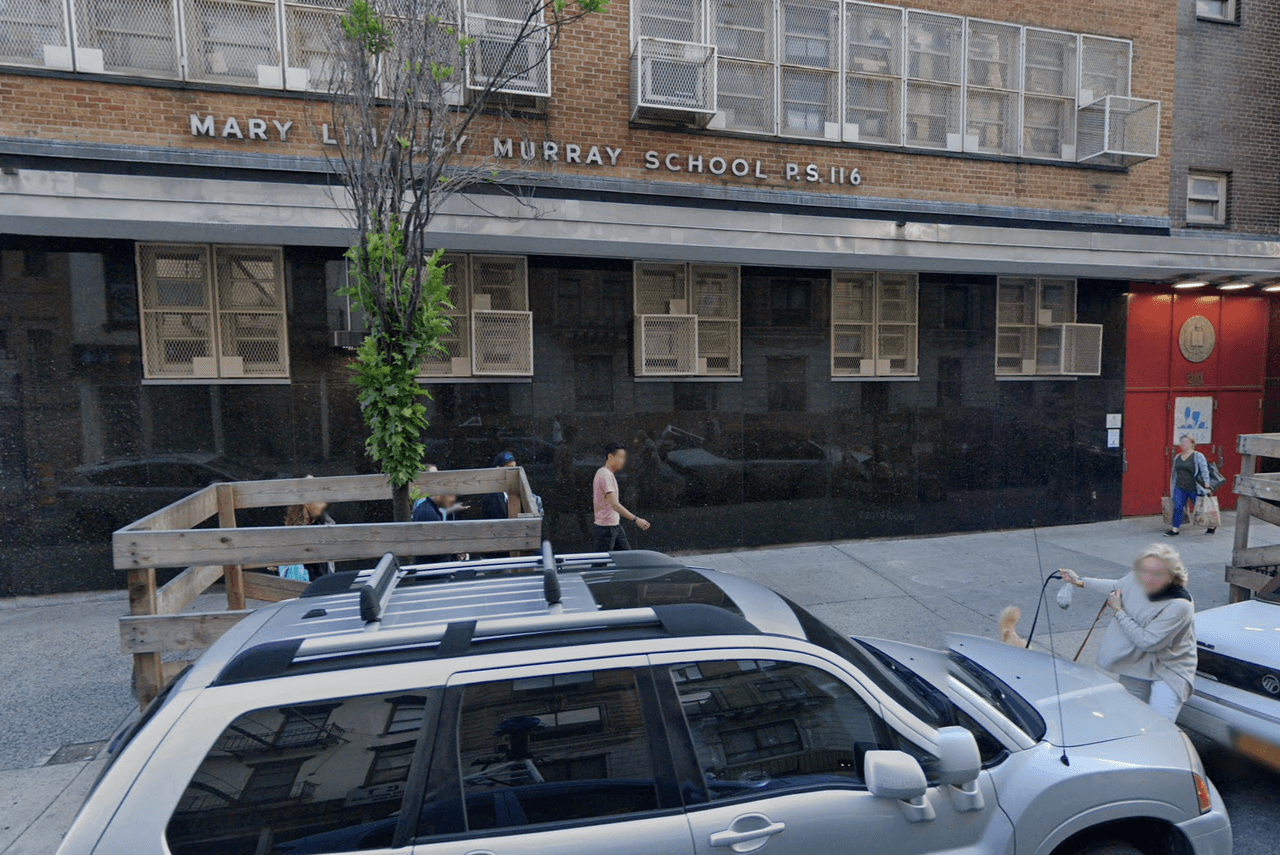 La escuela primaria P.S. 116 Mary Lindley Murray, con dirección 210 East 33 Street, también en Manhattan, ocupa el sexto lugar con 63 accidentes, donde 52 peatones y 14 ciclistas resultaron heridos.