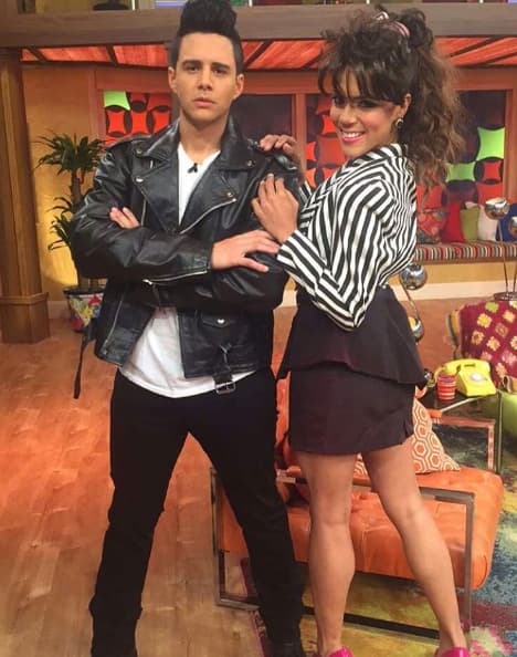 Alejandro Chabán: "John Travolta y Olivia Newton John con sabor latino". (Mayo 12, 2016)