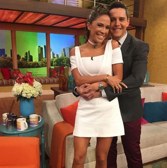 Alejandro Chabán: "Cumpleaños Felizzzzzz mi Karliux. Que Dios te siga llenando de salud y bendiciones para que sigas contagiandonos de tu buena vibra y tu sonrisa". (Mayo 11, 2016)