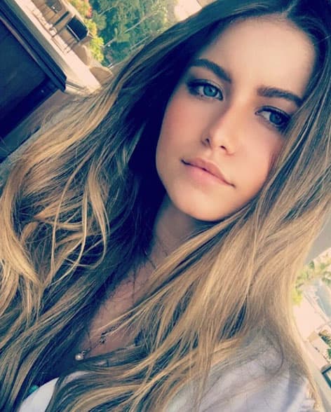 Además, su dueto con Prince Royce, 'Solo yo' compite como Canción del Año en Pop - Rock.