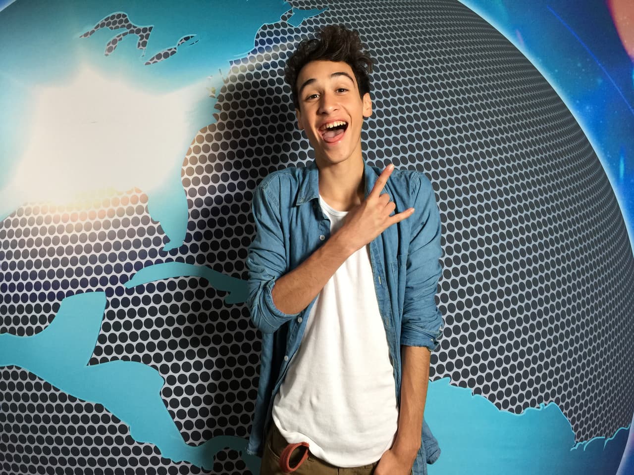 Sebas conquistó el corazón de todos con su talento y entrega en el escenario. Así recordamos sus primeras veces La Banda.