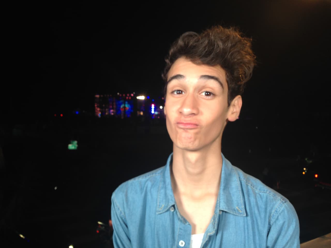 Sebas conquistó el corazón de todos con su talento y entrega en el escenario. Así recordamos sus primeras veces La Banda.