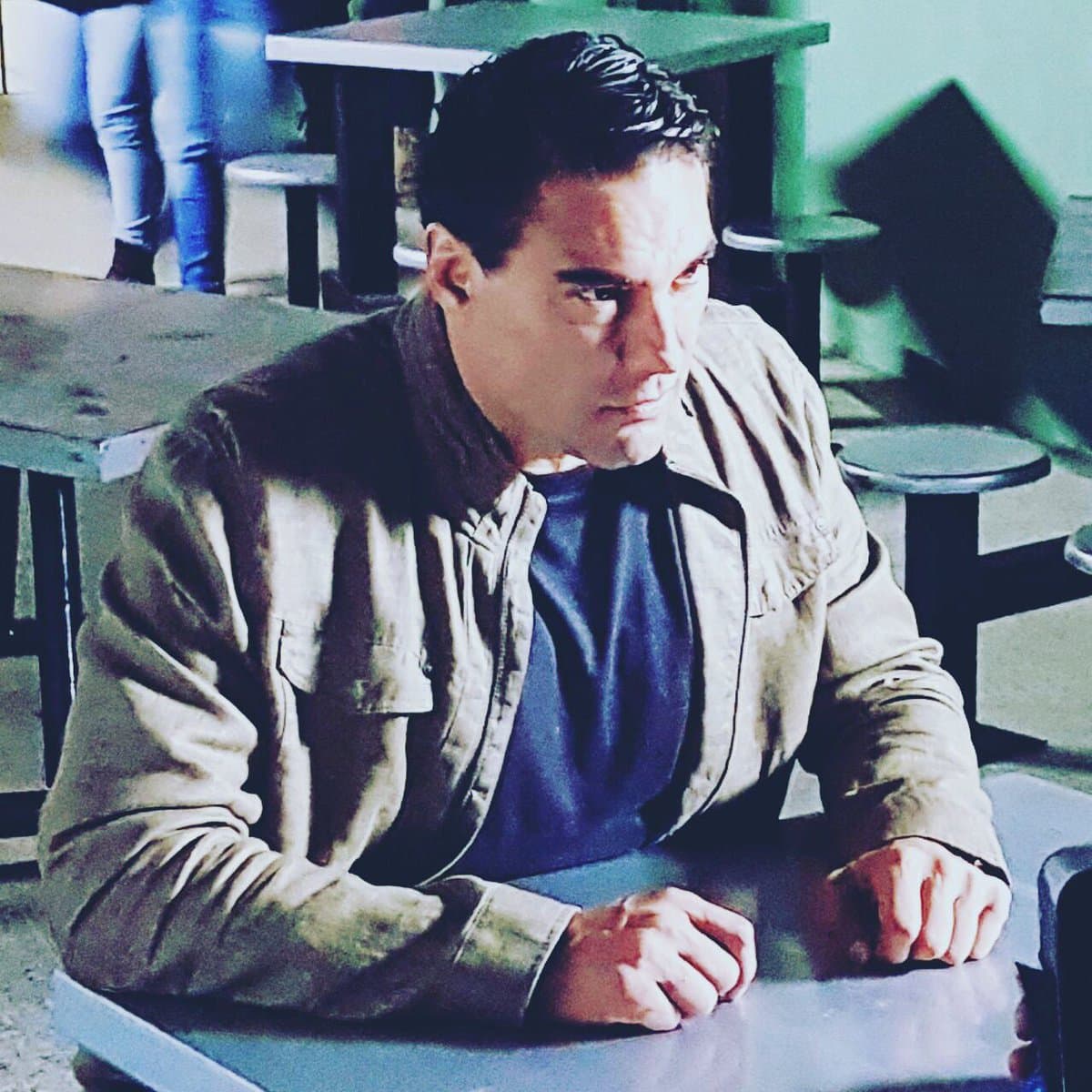 "Una madrugada amanecí con la cara llena de granos... Ese día había terminado de tomar loción de afeitar con agua de filtro y pues, sí me vi... Me vi y me di cuenta que eso no era lo que yo quería de mí...", puntualizó Eduardo Yáñez.