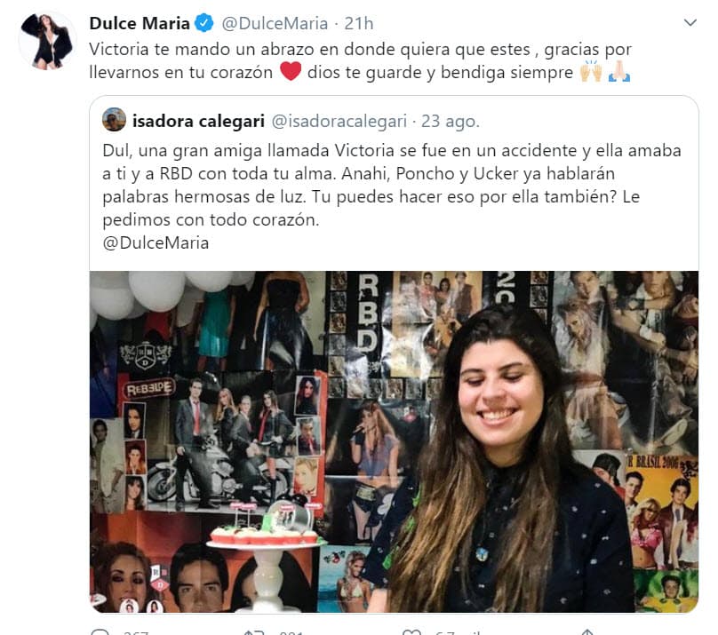 "
<b><a href="https://twitter.com/DulceMaria/status/1297592797961293826?ref_src=twsrc%5Etfw%7Ctwcamp%5Etweetembed%7Ctwterm%5E1297592797961293826%7Ctwgr%5E&ref_url=https%3A%2F%2Fpeopleenespanol.com%2Fcelebridades%2Frbd-esta-de-luto-anuncia-triste-perdida%2F" target="_blank">Victoria, te mando un abrazo</a></b> en donde quiera que estés. Gracias por llevarnos en tu corazón. Dios te guarde y bendiga siempre", escribió en Twitter.
