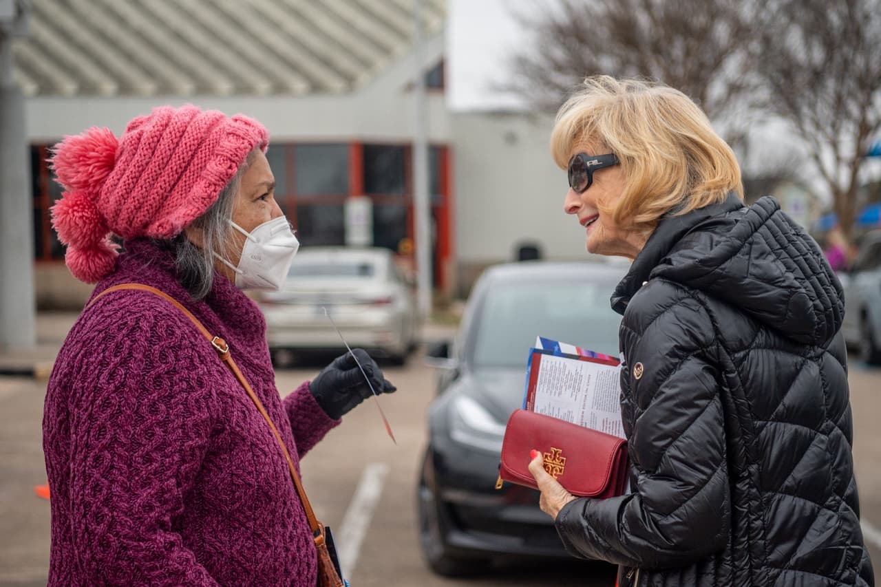 Si ya estás registrado, para ejercer tu derecho al voto necesitas de una identificación como alguna de estas: licencia de Texas, pasaporte estadounidense, certificado de elección, identificación de Texas, licencia de armas, identificación militar o certificado de ciudadanía estadounidense.