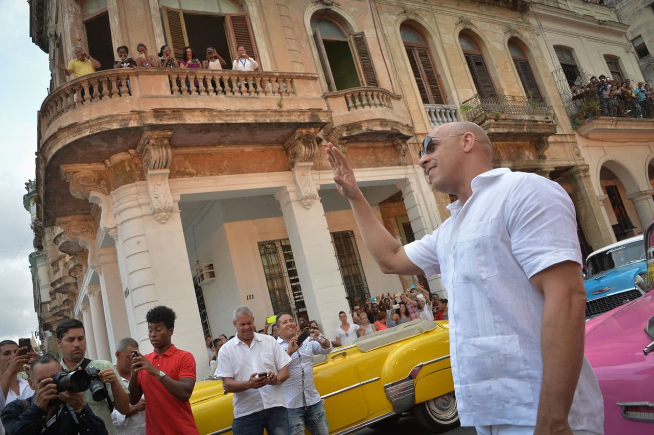 Y Diesel ha estado feliz y muy sonriente con los habitantes.