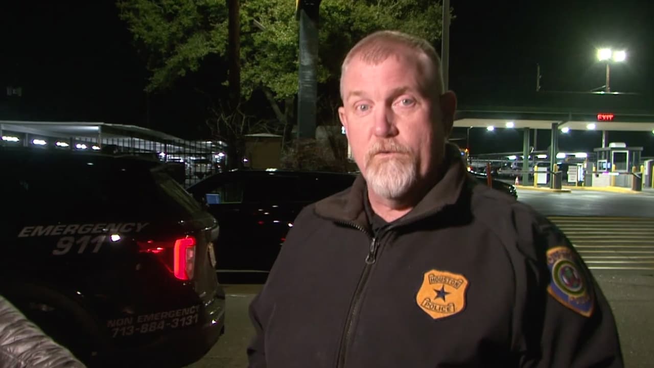 "No sabemos si el impacto o el fuego los mató, pero 
<b>es un accidente muy trágico</b>", indicó el portavoz del Departamento de Policía de Houston (HPD).