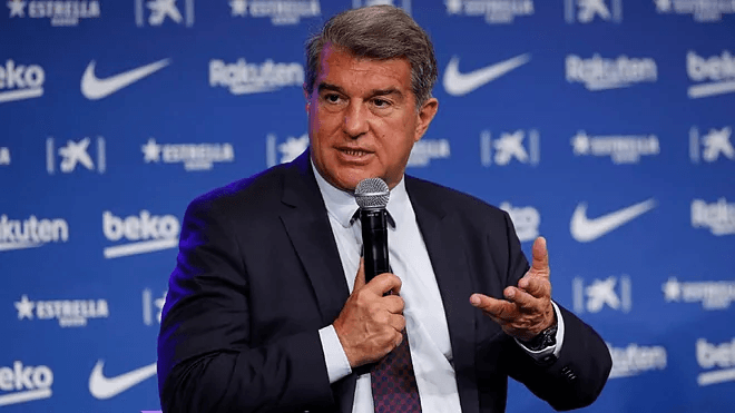 Laporta confirma que el Barça hizo una nueva oferta por Lewandowski